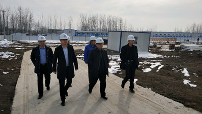 2宿州市灵璧县县长曾超一行到城建公司安徽灵璧向阳棚改安置区_副本.jpg