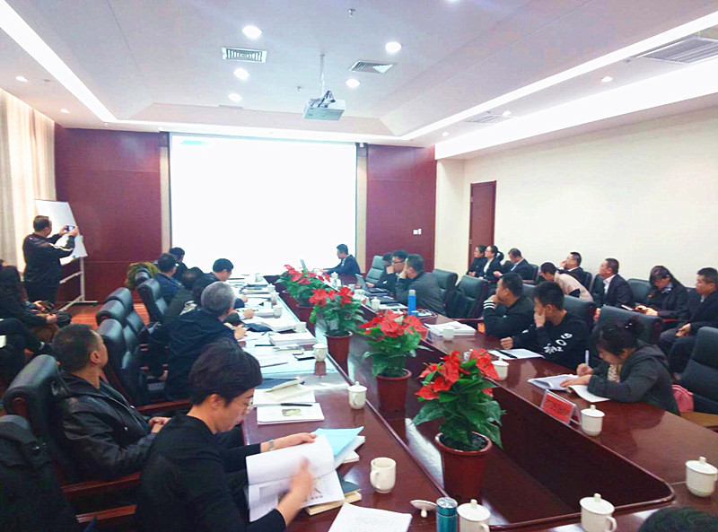 城建公司参加包头市科技示范工程评审汇报会.jpg