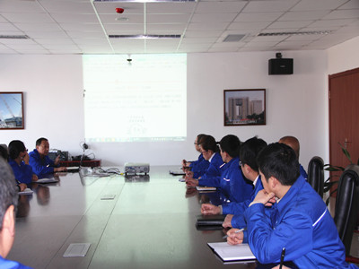钢构公司召开学习中国十九冶“西部铁军”座谈会.jpg