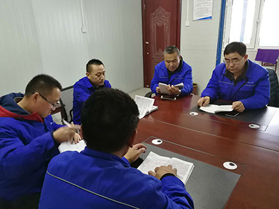 建安公司濮阳项目部组织党员学习百问1.jpg