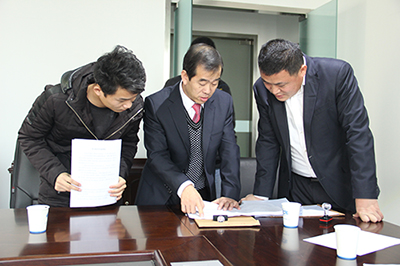 公司经理询问大学生签订三方协议情况.jpg