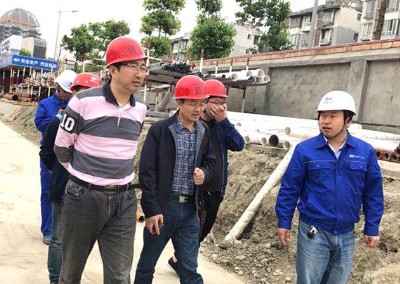 2017年4月21日成都市建交局局长到城建成都二十中学校视察5.jpg