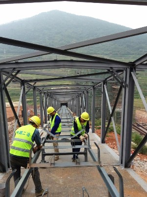 1507785411310.jpg 城建公司顺利完成湖南新田岭选厂6号皮带管廊安放施工任务.jpg