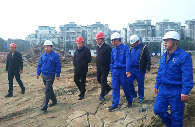 2月27日公司副总经理常志成到城建公司四川成都二十中学校改扩建工程调研指导工作.jpg