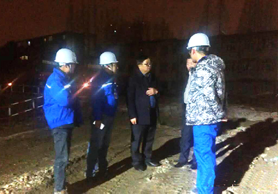 3月8日唐灶荣董事长到四川成都二十中学校改扩建工程调研指导.jpg