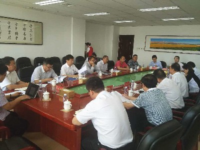 白峰书记.jpg