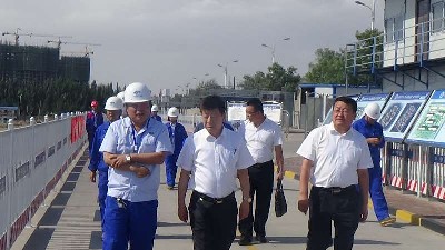 白峰书记1.jpg